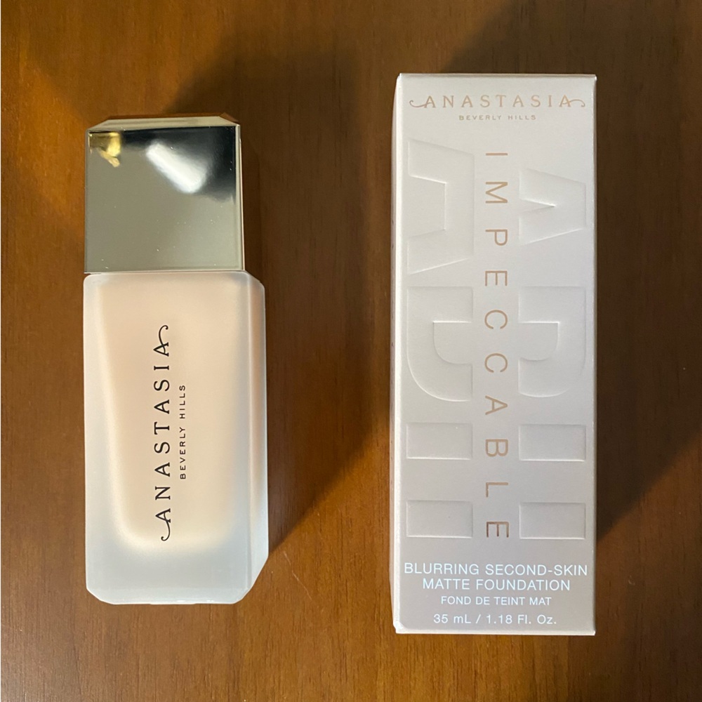 [NWT] Anastasia Beverly Hills Blurring Second-Skin Matte Foundation in 3WO
